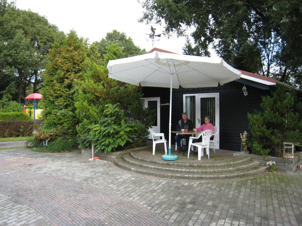 Vakantiepark De Bronzen Eik Sellingen Δωμάτιο φωτογραφία