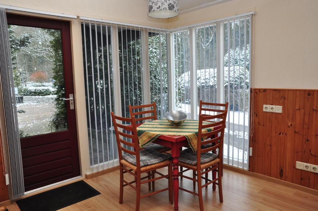 Vakantiepark De Bronzen Eik Sellingen Δωμάτιο φωτογραφία