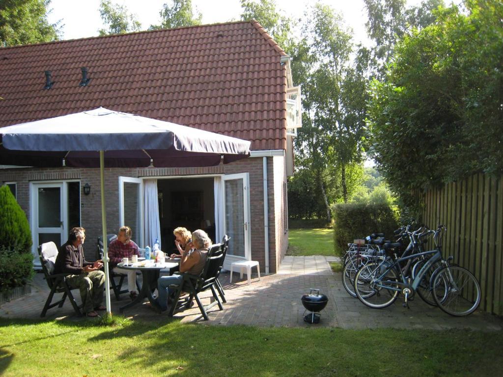 Vakantiepark De Bronzen Eik Sellingen Δωμάτιο φωτογραφία