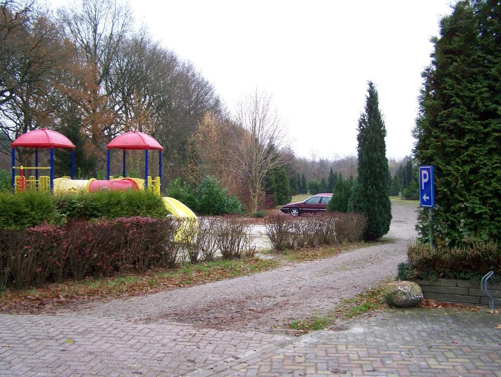 Vakantiepark De Bronzen Eik Sellingen Εξωτερικό φωτογραφία